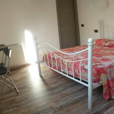 Is Aposentus Oda ve Kahvaltı Lotzorai