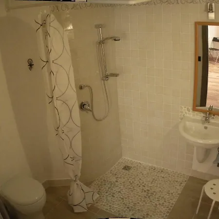 Is Aposentus Bed & Breakfast Lotzorai