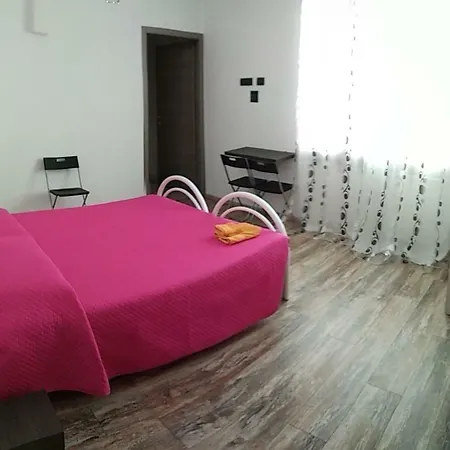 Is Aposentus Bed & Breakfast *